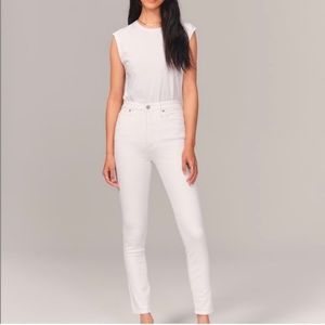 ⭐️ 3/$25 Abercrombie & Fitch White Skinny Jeans Size 30 / 10